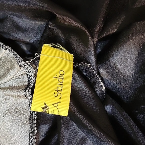 Silver Grey Silk Skirt - Picture 8 of 10